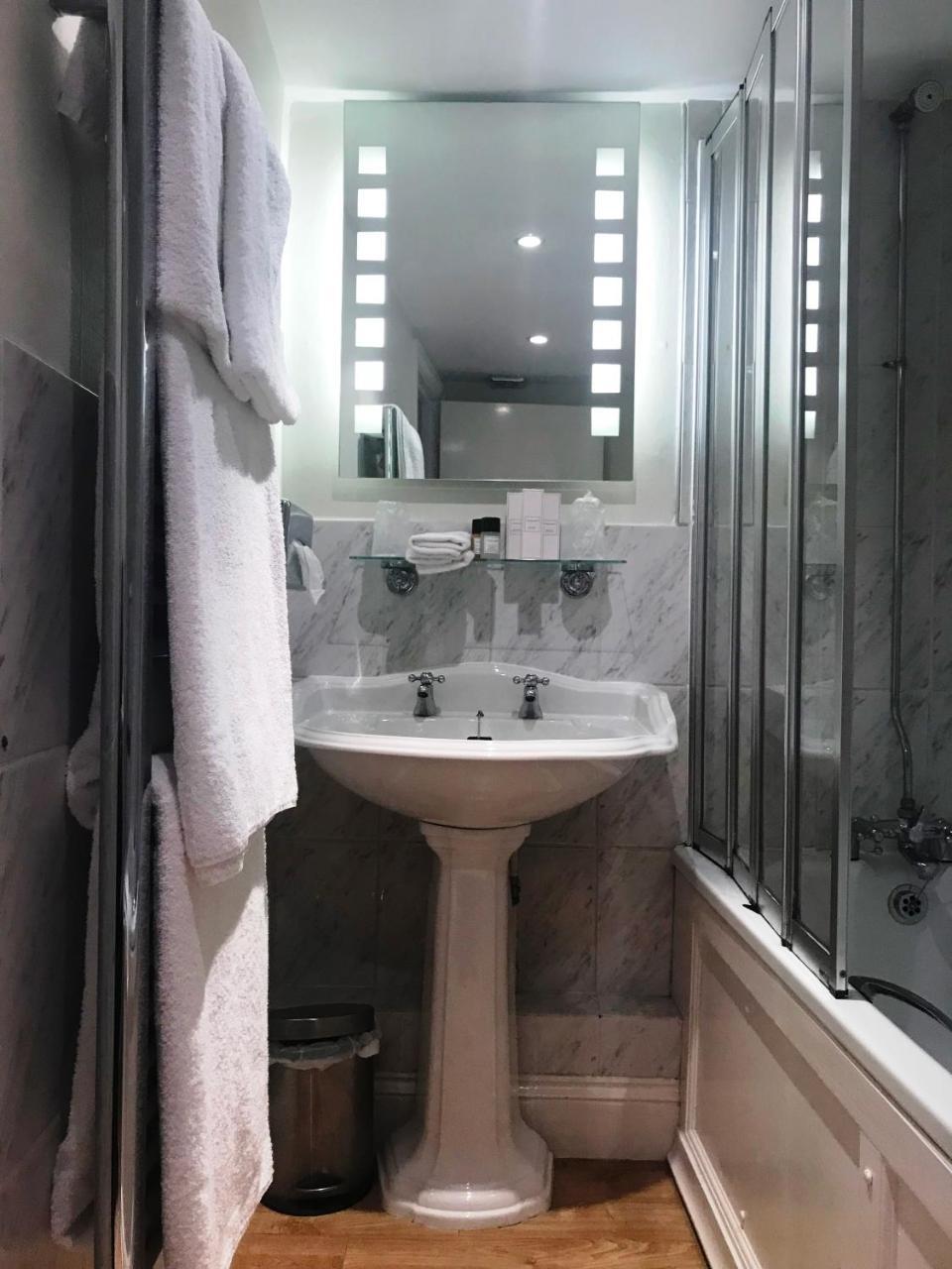 The Angel B&B Чичестер Экстерьер фото